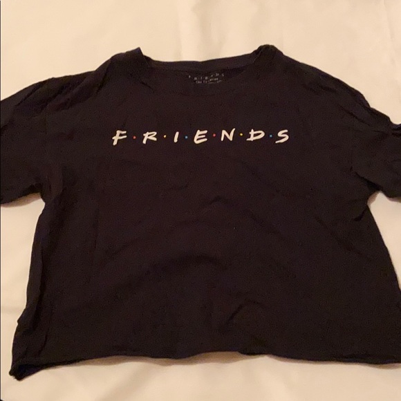 FRIENDS Tops - T shirt